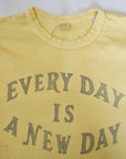 UES (ウエス) 半袖Tシャツ 652408 "NEW DAY" イエロー