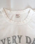 UES (ウエス)　半袖Tシャツ　652408　"NEW DAY"　ホワイト