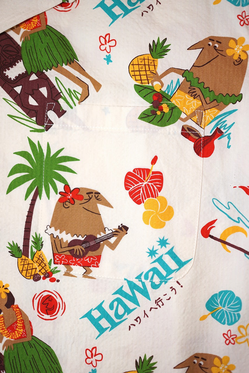 SUN SURF (サンサーフ)　半袖オープンシャツ　SS39537　"TRIP TO HAWAII" by 柳原良平 with MOOKIE　オフホワイト