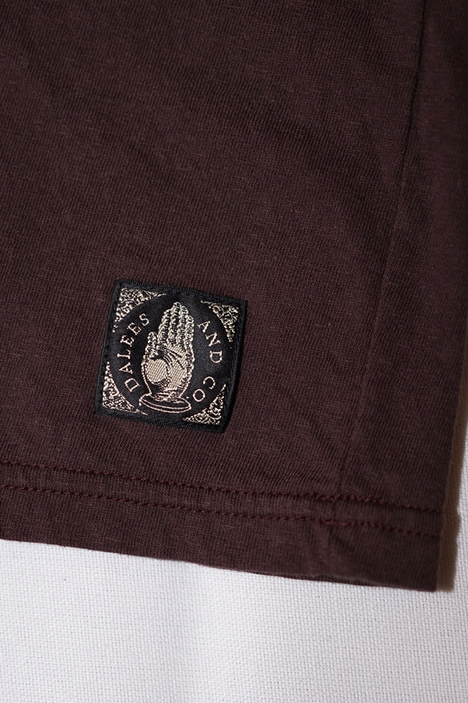 DALEE'S (ダリーズ)　半袖Tシャツ　DLSR-003　"DALEES WORLD"　BRG.レッド