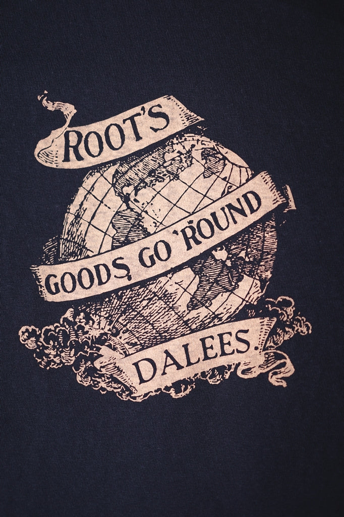 DALEE'S (ダリーズ)　半袖Tシャツ　DLSR-003　"DALEES WORLD"　ブルーブラック