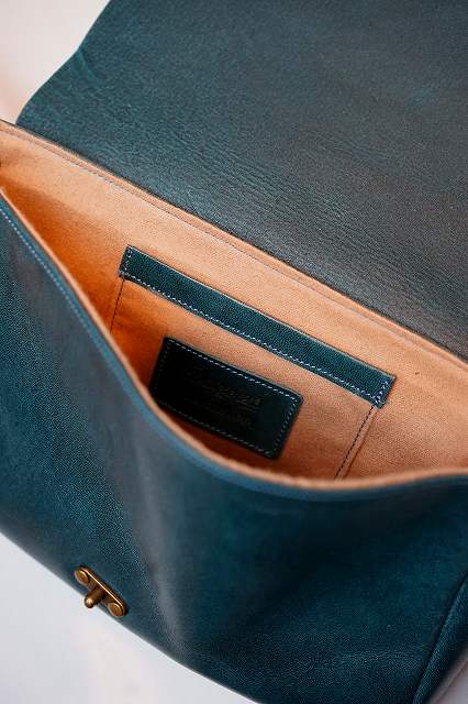 Dapper's (ダッパーズ)　ミニショルダーバッグ　1530　"Horsehide Leather Mini Shoulder Bag"　青碧ブルー