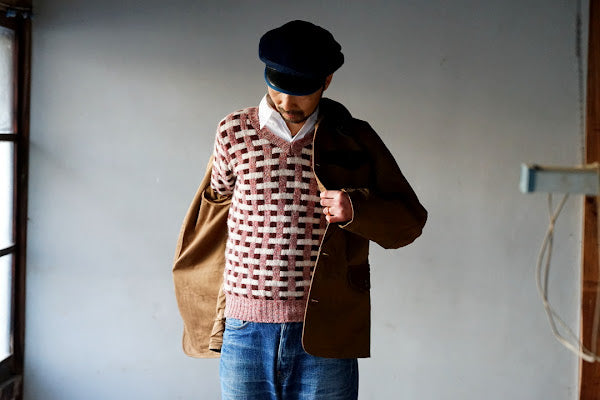 ADJUSTABLE COSTUME (アジャスタブルコスチューム) × JAMIESON'S (ジャミーソンズ)　シェットランド・フェアアイルVネックセーター　AK-033　ワイン