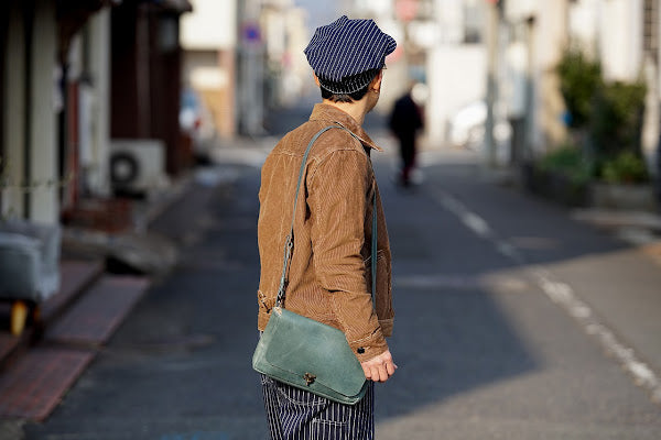 Dapper's (ダッパーズ)　ミニショルダーバッグ　1530　"Horsehide Leather Mini Shoulder Bag"　青碧ブルー