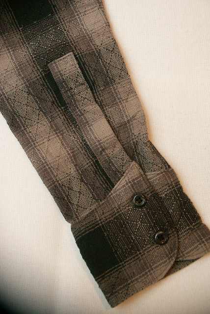 DALEE'S (ダリーズ)　フランネルシャツ　"Amond (アモンド)"　...20s ENBROID SHIRT　IM.ブラック