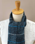 Dapper's (ダッパーズ)　ウール・マフラー　1512　"Wool & Acrylic Knitting Scarf by V.FRAAS"　サックスブルー/ブラック (ヘリンボーンチェック)