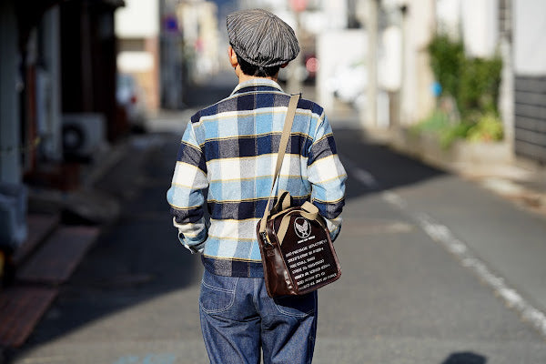 BUZZ RICKSON'S (バズリクソンズ)　レザー・ショルダーバッグ　BR02834　"SUIT-PNEUMATIC ANTI-G, TYPE G-3A LEATHER BAG"　ブラウン