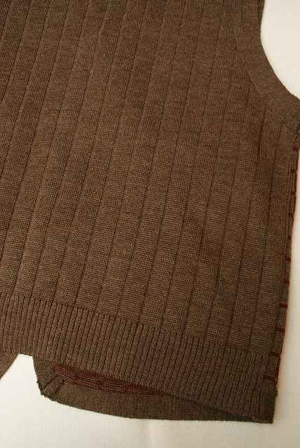 Dapper's (ダッパーズ)　ニットベスト　1215　"Classic Woolen Plaid Waistcoat"　カーキ杢/ボルドー