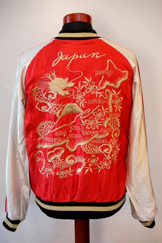 TAILOR TOYO (テーラー東洋)　リバーシブル・アセテートスカジャン　TT15273　ブラック/ベージュ"DRAGON HEAD"×レッド/シルバー"JAPAN MAP"