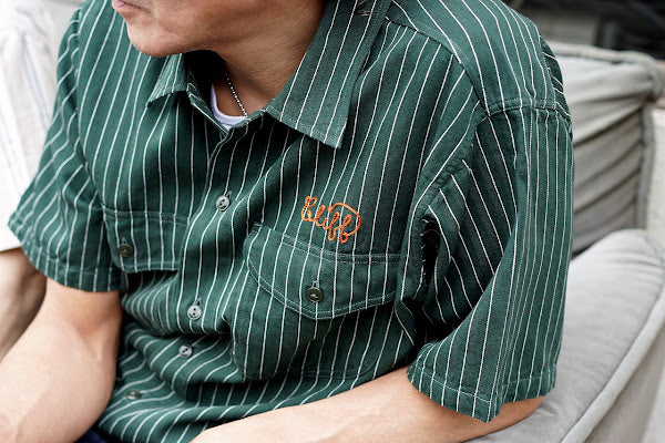 SUGAR CANE (シュガーケーン)　半袖ワークシャツ　SC39305　"COKE STRIPE WORK SHIRT with EMBROIDERED"　グリーン