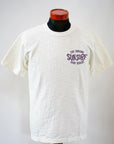 SUN SURF (サンサーフ)　半袖Tシャツ　SS79210　"DROP KNEE"　ホワイトSUN SURF (サンサーフ)　半袖Tシャツ　SS79210　"DROP KNEE"　ホワイト