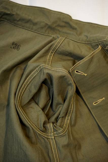 BUZZ RICKSON'S (バズリクソンズ)　ユーティリティーコート　BR15123　"U.S.M.C. M-1944 HERRINGBONE UTILITY JACKET"　オリーブ