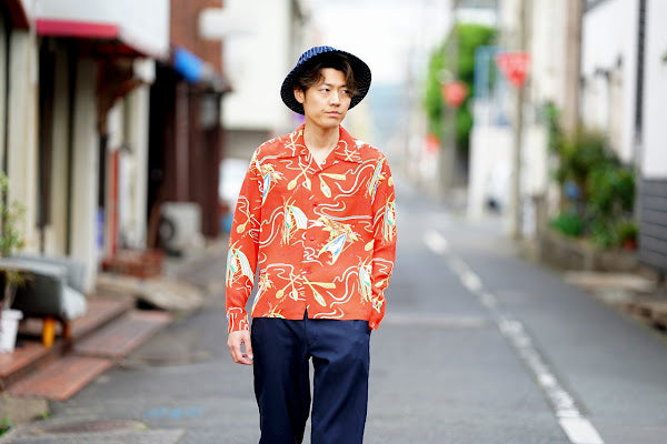 SUN SURF (サンサーフ)　長袖ハワイアンシャツ　SS29205　"SOUTH SEA OUTRIGGER"　レッド