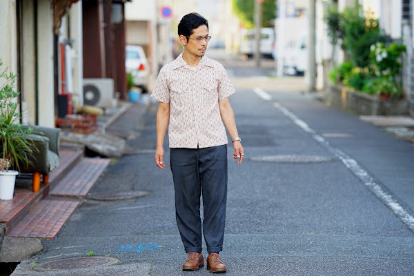 ADJUSTABLE COSTUME (アジャスタブルコスチューム)　半袖オープンカラーシャツ　AS-121　"COTTON DOBBY STRIPE S/S OPEN SHIRT"　ベージュ