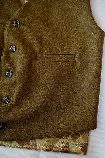 BUZZ RICKSON'S (バズリクソンズ)　リバーシブル・ミリタリーベスト　BR15161　"FROGSKIN VEST"　カモフラージュ×オリーブ