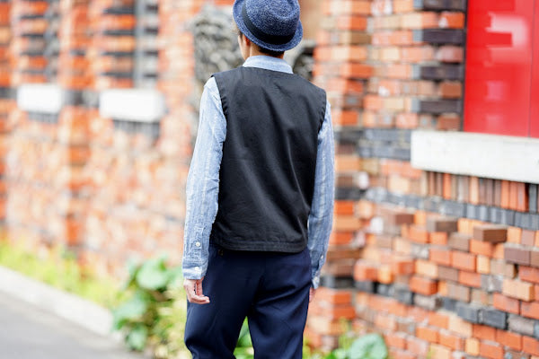 DALEE'S (ダリーズ)　レザーベスト　"Mest.C (メスト.C)"　...Horse Hide Leather Vest　ネイビー