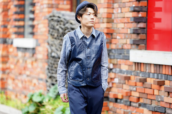DALEE'S (ダリーズ)　レザーベスト　"Mest.C (メスト.C)"　...Horse Hide Leather Vest　ネイビー