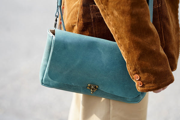 Dapper's (ダッパーズ)　ミニショルダーバッグ　1530　"Horsehide Leather Mini Shoulder Bag"　青碧ブルー
