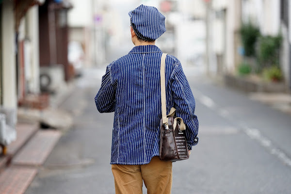 BUZZ RICKSON'S (バズリクソンズ)　レザー・ショルダーバッグ　BR02834　"SUIT-PNEUMATIC ANTI-G, TYPE G-3A LEATHER BAG"　ブラウン