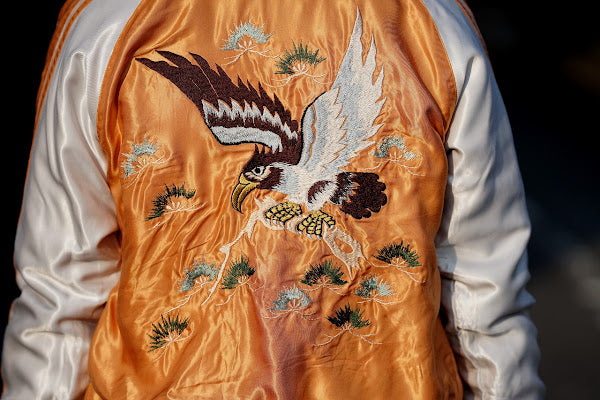 TAILOR TOYO (テーラー東洋)　リバーシブル・アセテートスカジャン　TT15682　ブラック "WHITE DRAGON" × オレンジ "EAGLE"