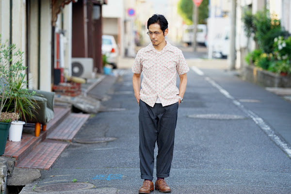 ADJUSTABLE COSTUME (アジャスタブルコスチューム)　半袖オープンカラーシャツ　AS-121　"COTTON DOBBY STRIPE S/S OPEN SHIRT"　ベージュ