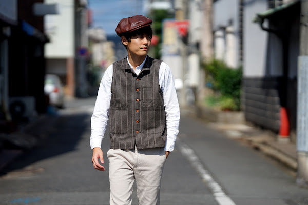 Dapper's (ダッパーズ)　クラシカルベスト　1614　"Classical Stand Collar Vest"　ブラウン・コバートストライプ
