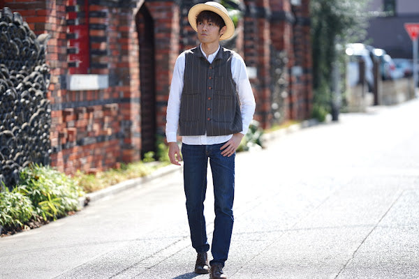 ADJUSTABLE COSTUME (アジャスタブルコスチューム)　ボーターハット(カンカン帽)　AHT-013　"Straw Boater Hat"　ネイビー×レッド