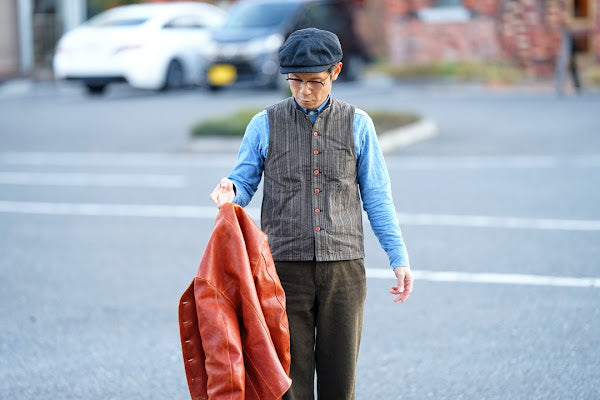 Dapper's (ダッパーズ)　クラシカルベスト　1614　"Classical Stand Collar Vest"　ブラウン・コバートストライプ