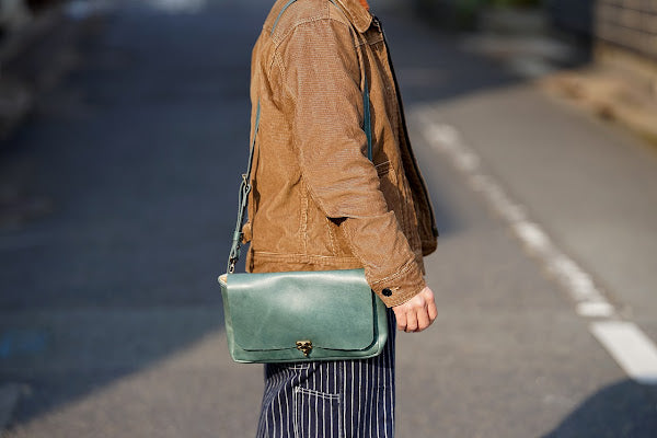 HEAD LIGHT (ヘッドライト)　ストライプデニム・オーバーオール　HD42498　"SPECIAL WOVEN STRIPE DENIM LOW BACK OVERALLS"　ワンウォッシュ