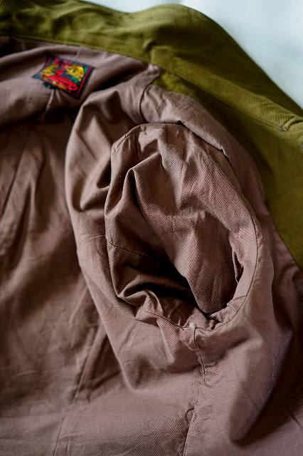 The 2 Monkeys (ザ・トゥーモンキーズ)　クラシカル・フレンチジャケット　TM73436　"Voyager Coat (ヴォイジャーコート)"　オリーブカーキ